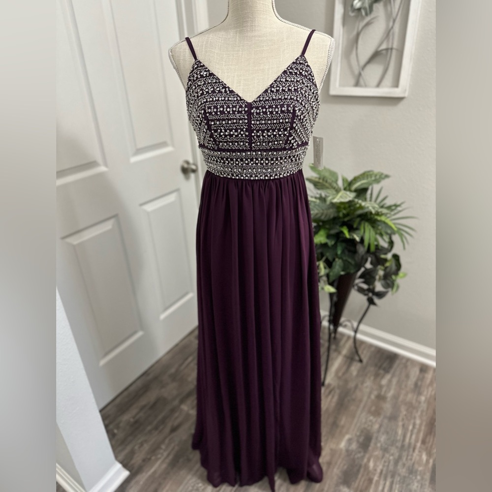 NWT City Studio Women’s Embellished Slit Formal Wedding Guest Gown Size 0